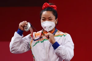 Mirabai Chanu đoạt HCB 49kg nữ tại Olympic Tokyo