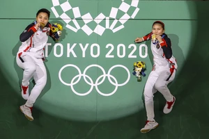 Greysia Polii/Apriyani Rahayu giành HCV đôi nữ cầu lông Olympic Tokyo