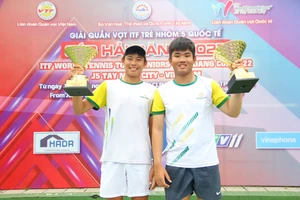 Đôi Việt Nam đoạt chức vô địch đôi nam