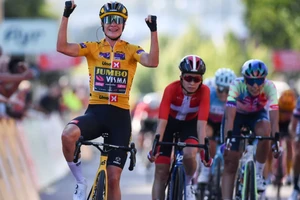 Marianne Vos thắng chặng 3 Tour of Scandinavia 2022.