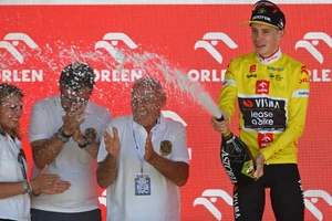 Jonas Vingegaard giành áo vàng tổng sắp Tour de Pologne 2024