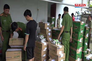 Hậu Giang: Niêm phong 1.800 gói, hộp sữa khiến học sinh phải nhập viện sau khi uống