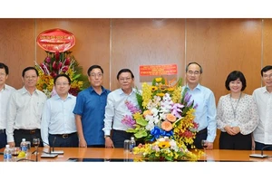 Bí thư Thành ủy TPHCM Nguyễn Thiện Nhân: “Báo SGGP đạt thành tựu đáng trân trọng”