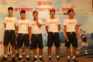 Đội vô địch năm 2017 trong phần giao lưu lại buổi họp báo