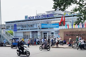 Bộ Y tế yêu cầu làm rõ có hay không việc Bệnh viện Ung bướu TPHCM “câu” bệnh nhân ra bệnh viện tư 