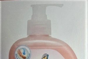 Sản phẩm sữa rửa tay sạch khuẩn Dr.Clean Hương dâu
