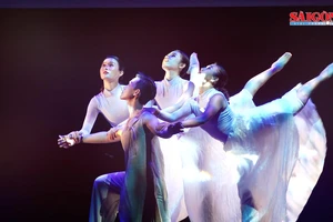 “Sắc màu vũ điệu” qua bàn tay biên đạo múa Yoo-Oh Chun