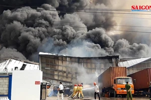 Cháy lớn tại Khu Công nghiệp Sóng Thần 2, Bình Dương