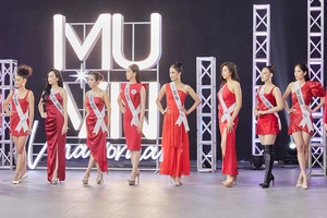 Top 63 Hoa hậu Hoàn vũ Việt Nam 2022 tỏa sáng với màn tranh biện chứng minh sức mạnh lãnh đạo