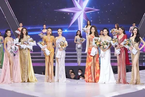Top 41 Hoa hậu Hoàn vũ Việt Nam 2022 tự tin, tỏa sáng trong đêm bán kết