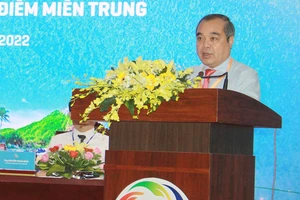 Podcast bản tin trưa 22-3: Ông Trần Hoàng Tuấn được giao tạm điều hành UBND tỉnh Quảng Ngãi; Khởi tố vụ án cưa hạ 165 cây sao đen ở huyện Vĩnh Thạnh