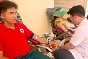 Người dân Cần Giờ tham gia hiến máu