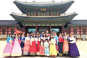 Đoàn khách TST tourist du ngoạn Hàn Quốc