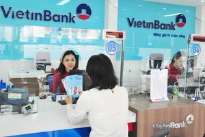Hàng chục ngàn khách hàng hưởng ưu đãi khi gửi tiền tiết kiệm tại VietinBank