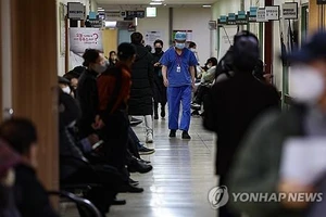 Nhiều bệnh nhân tại bệnh viện Đại học Daiegu không được khám, chữa bệnh ngày 19-2 do bác sĩ nghỉ việc. Ảnh: YONHAP NEWS