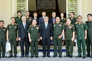 Lãnh đạo TPHCM tiếp Chủ tịch Hội Cựu chiến binh Vientiane