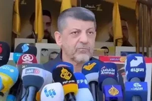 Người phát ngôn của lực lượng Hezbollah, ông Mohammed Afif trong một cuộc trả lời báo chí. Ảnh: X