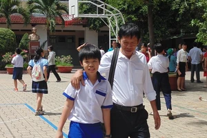 Thí sinh tham dự kỳ thi khảo sát năng lực vào lớp 6 Trường THPT chuyên Trần Đại Nghĩa năm học 2018-2019 tại điểm thi Trường THCS Trần Văn Ơn (quận 1)