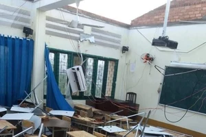 Sử dụng Quỹ phòng chống thiên tai, lụt bão để khắc phục sự cố tốc mái tại Trường Bình Phú