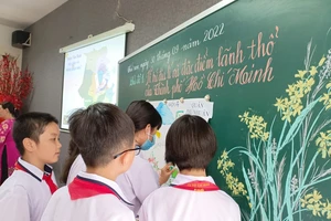Quận Tân Bình: Lần đầu tiên tích hợp kiến thức lịch sử địa phương vào chương trình học của khối 6