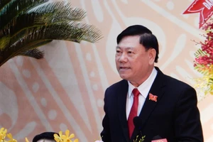 Đồng chí Trần Văn Rón tái đắc cử Bí thư Tỉnh ủy Vĩnh Long