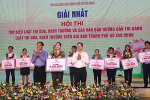 Thí sinh Võ Thị Bích Phương, đơn vị Công an TPHCM đoạt giải Nhất hội thi