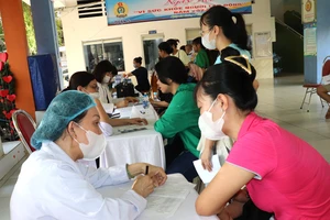 Hơn 400 công nhân lao động được kiểm tra sức khỏe miễn phí tại “Ngày hội vì sức khỏe người lao động” năm 2024