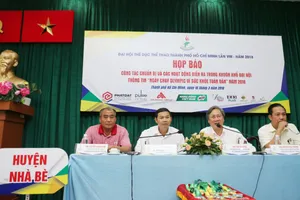 Lãnh đạo Sở VH-TT TPHCM giới thiệu về Vòng chung kết cấp thành phố. ảnh: NHẬT ANH