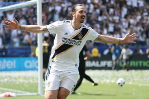 Ibrahimovic đã có màn ra mắt hoàn hảo trong màu áo LA Galaxy. Ảnh: Extra.ie