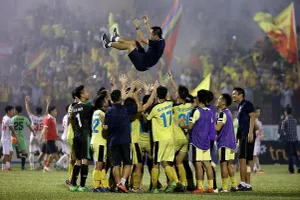 HLV Phạm Minh Đức cùng các học trò sẵn sàng cho mùa giải mới. Ảnh: MINH HOÀNG