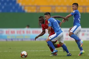 Bình Dương bất ngờ để thua 0-2 trên sân nhà. Ảnh: DŨNG PHƯƠNG