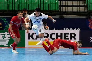 Shimizu và các đồng đội sẽ ghi tên mình vào tốp 3? Ảnh: Độc Lập