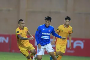 Mạc Hồng Quân có trận đấu khá nổi bật. Ảnh: MINH HOÀNG