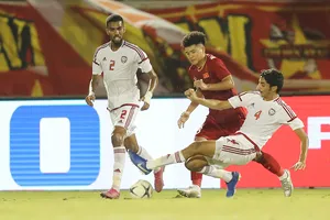 Hà Đức Chinh (phải) và U22 Việt Nam sẽ đụng độ với Thái Lan hay Philippines từ vòng bảng? Ảnh: DŨNG PHƯƠNG