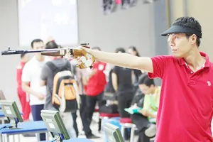 Xạ thủ Trần Quốc Cường.