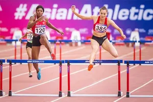 Quách Thị Lan (phải) tự tin khi tham dự cự ly 400m rào nữ ở Olymic Tokyo 2020. Ảnh: DŨNG PHƯƠNG