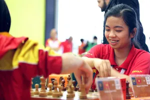 Kỳ thủ Nguyễn Hồng Nhung. Ảnh: C.M