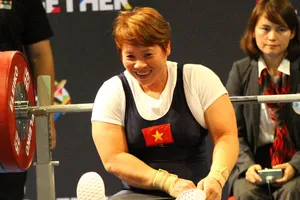 Nữ lực sĩ khuyết tật Châu Hoàng Tuyết Loan.