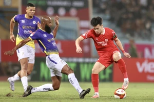 Trận derby Thủ đô mở đầu V-League 2023 giữa Viettel FC và Hà Nội FC khép lại với tỉ số hòa 1-1. Ảnh: MINH HOÀNG