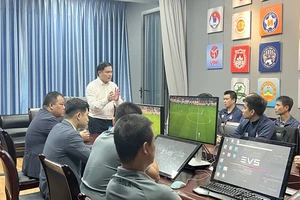 VFF, VPF và Ban trọng tài cùng hy vọng công nghệ VAR sẽ sớm được vận hành trên sân cỏ V-League