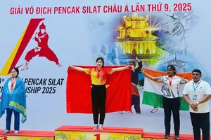 Võ sĩ Quàng Thị Thu Nghĩa (TPHCM) giành HCV hạng cân 75kg nữ ở giải Vôd dịch châu Á 2025. Ảnh: NVCC