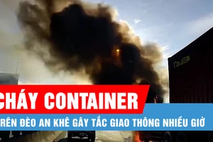 Cháy xe container trên đèo An Khê gây tắc giao thông nhiều giờ