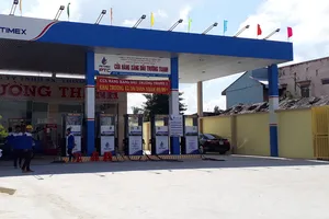 Phạt cây xăng tự ý đấu nối trái phép vào quốc lộ