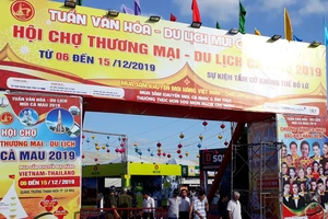 Khai mạc Hội chợ thương mại và du lịch Cà Mau 2019
