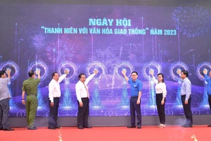 Khởi động ngày hội Thanh niên với văn hóa giao thông năm 2023