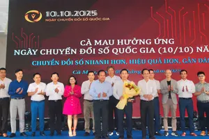 Cà Mau đẩy mạnh chuyển đổi số: Chọn người dân, doanh nghiệp làm trung tâm