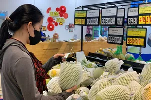 Nhiều nhóm sản phẩm giảm giá mạnh tại các điểm bán của Saigon Co.op