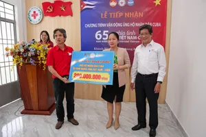 Công ty Yến Sào Khánh Hòa ủng hộ nhân dân Cuba 200 triệu đồng