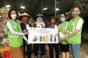 Unilever, VietCyle và Duy Tân hồi sinh rác thải nhựa