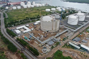 Tích cực chuẩn bị cho nhập khẩu và kinh doanh LNG (khí thiên nhiên hoá lỏng) tại Việt Nam